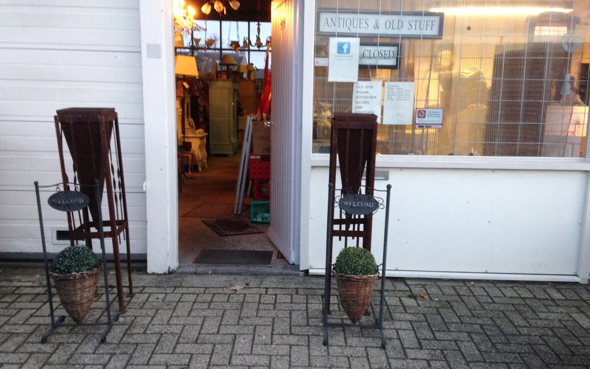 Kringloopwinkel Kringloopcentrum weert in Weert