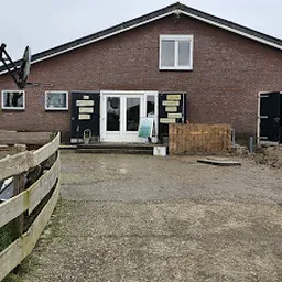 Bezoeker foto van Kringloopschuur en Kledinghuis Heidewaard in Waardenburg