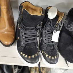 Bezoeker foto van Kringloopwarenhuis Het Goed in Capelle aan den IJssel