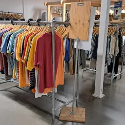 Bezoeker foto van Kringloopwarenhuis Het Goed Eindhoven in Eindhoven