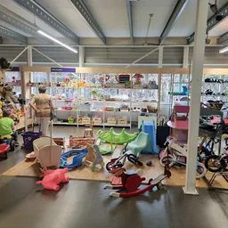 Bezoeker foto van Kringloopwarenhuis Het Goed Eindhoven in Eindhoven