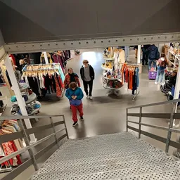 Bezoeker foto van Kringloopwarenhuis Het Goed Eindhoven in Eindhoven