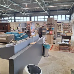 Bezoeker foto van Kringloopwarenhuis Het Goed Geldrop in Geldrop