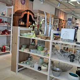 Bezoeker foto van Kringloopwarenhuis Het Goed Geldrop in Geldrop