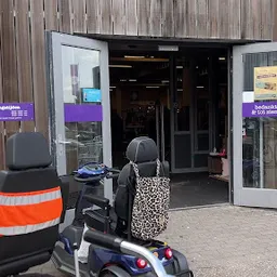 Bezoeker foto van Kringloopwarenhuis Het Goed Hengelo in Hengelo