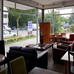 Bezoeker foto van Kringloopwarenhuis Het Goed in Leidschendam