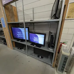 Bezoeker foto van Kringloopwarenhuis Het Goed Zaandam in Zaandam