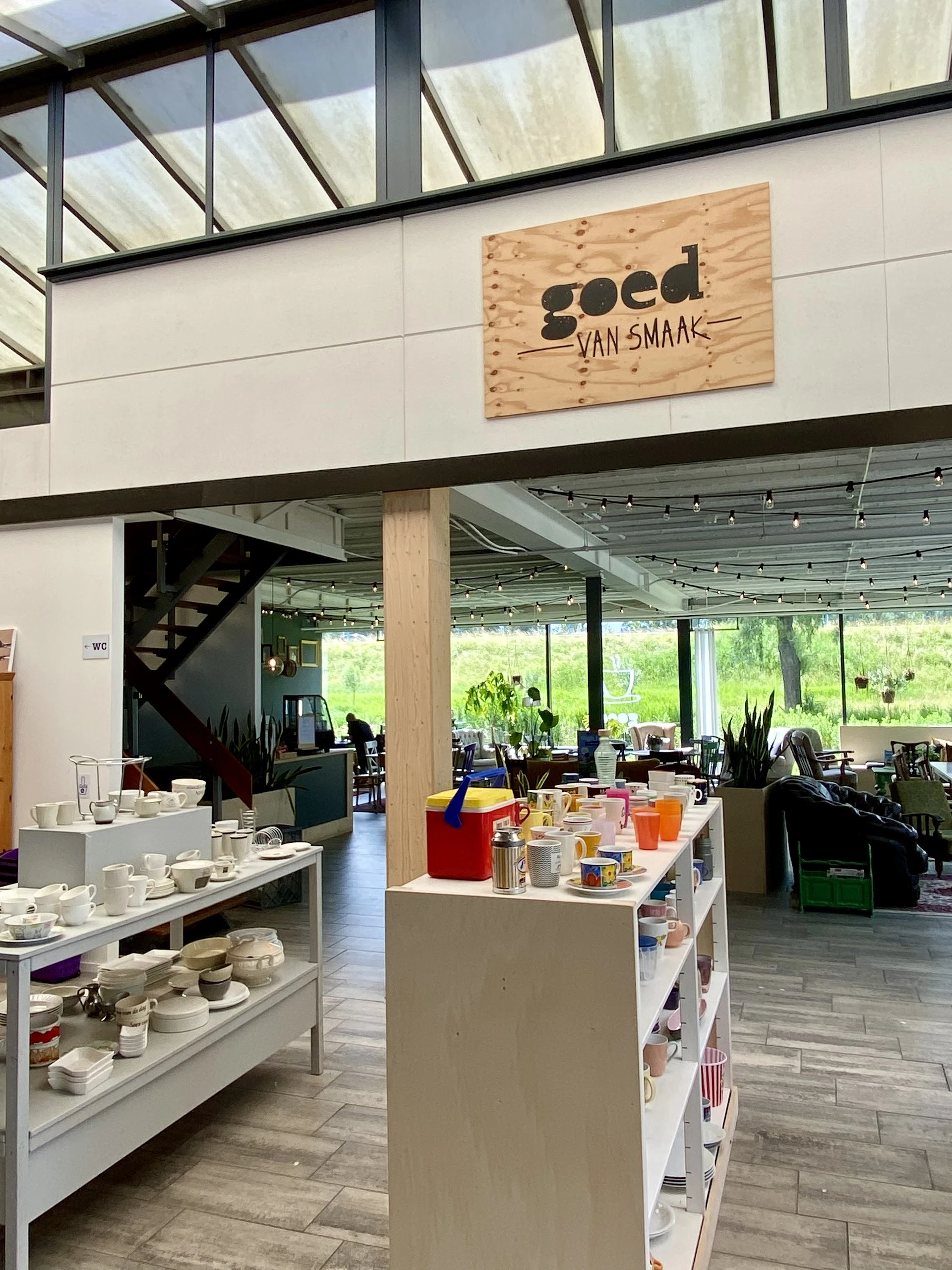 Kringloopwarenhuis Het Goed Zoetermeer in Zoetermeer met tweedehands boeken, gereedschappen en huis- en inrichting