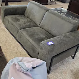 Bezoeker foto van Kringloopwarenhuis Het Goed Zoetermeer in Zoetermeer