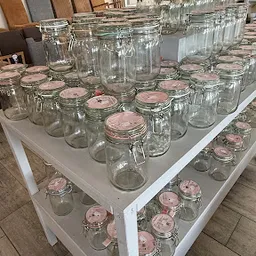 Bezoeker foto van Kringloopwarenhuis Het Goed Zoetermeer in Zoetermeer