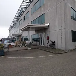 Bezoeker foto van Kringloopwinkel Alkemade in Roelofarendsveen