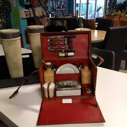 Bezoeker foto van Kringloopwinkel Alkemade in Roelofarendsveen