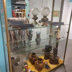 Bezoeker foto van Kringloopwinkel Alkemade in Roelofarendsveen