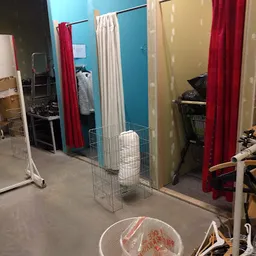 Bezoeker foto van Kringloopwinkel Alkemade in Roelofarendsveen