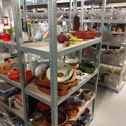 Bezoeker foto van Kringloopwinkel Alkemade in Roelofarendsveen