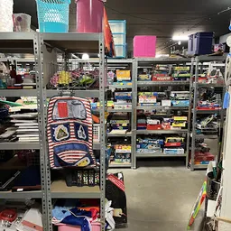 Bezoeker foto van Kringloopwinkel Alkemade in Roelofarendsveen