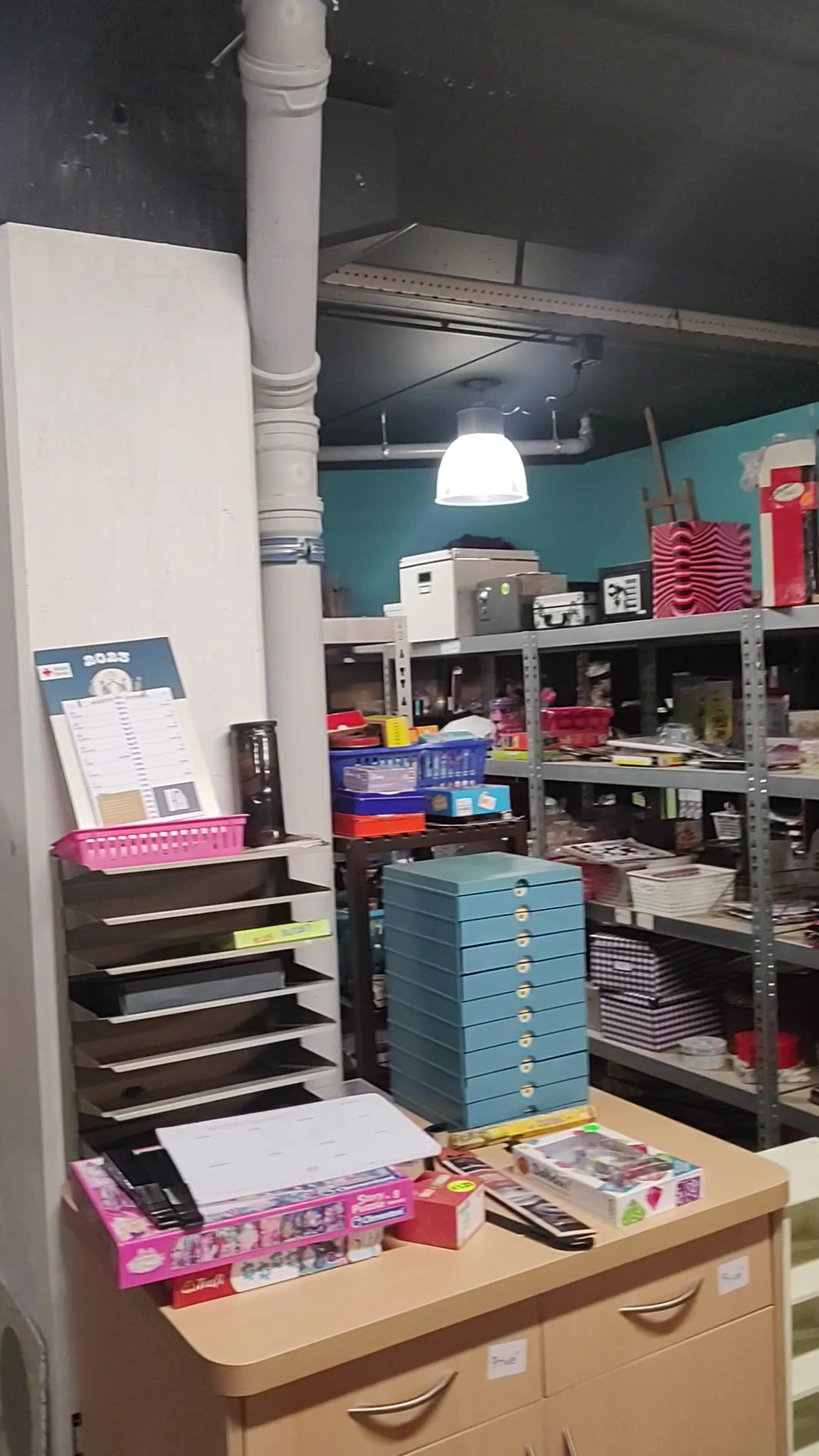 Kringloopwinkel Kringloopwinkel Alkemade in Roelofarendsveen