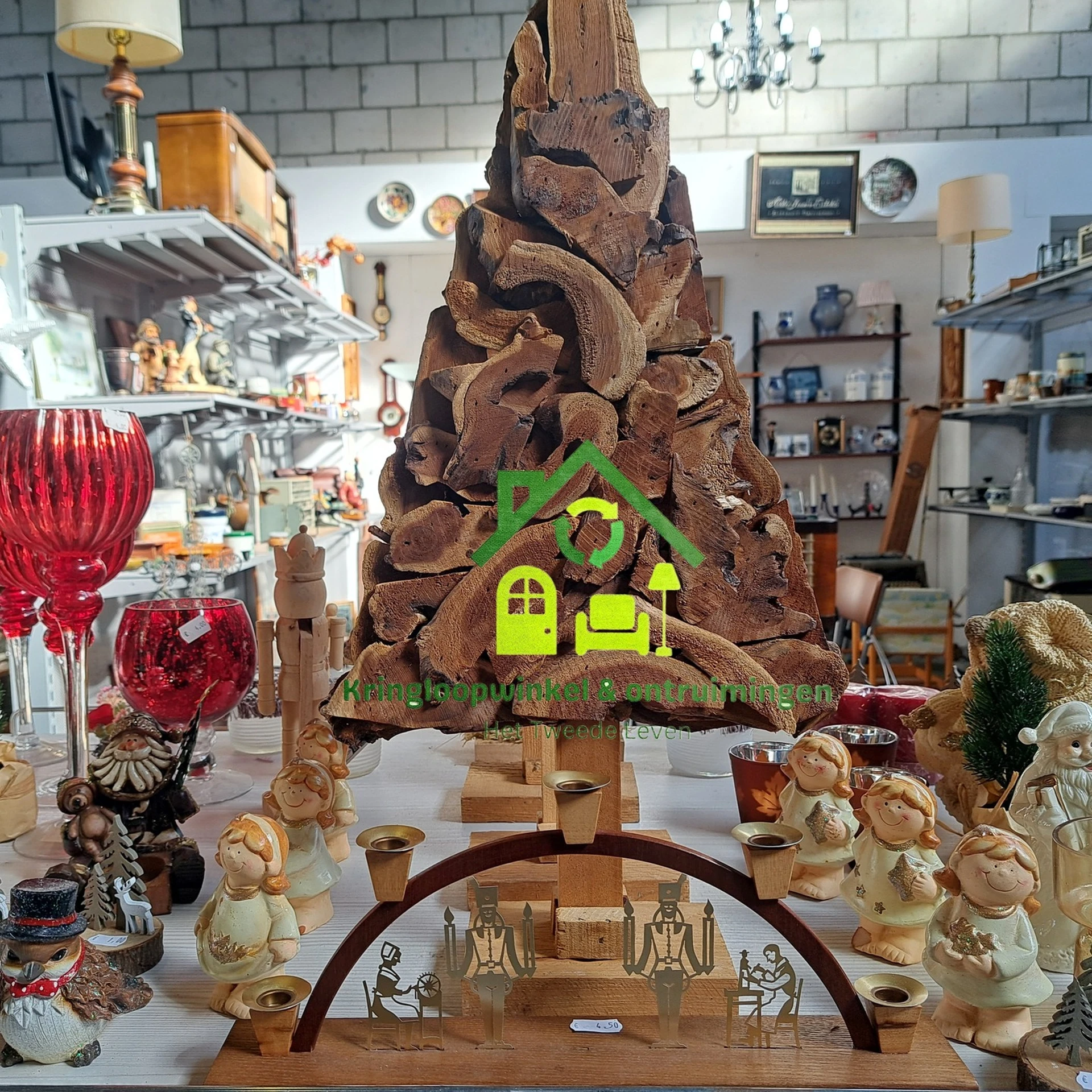 Kringloopwinkel Alkmaar in Alkmaar met tweedehands boeken, dvds en elektrische fietsen