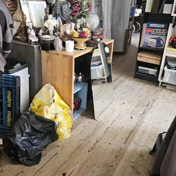 Bezoeker foto van Kringloopwinkel in Amsterdam