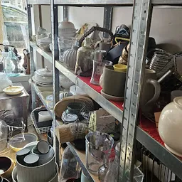 Bezoeker foto van Kringloopwinkel in Amsterdam