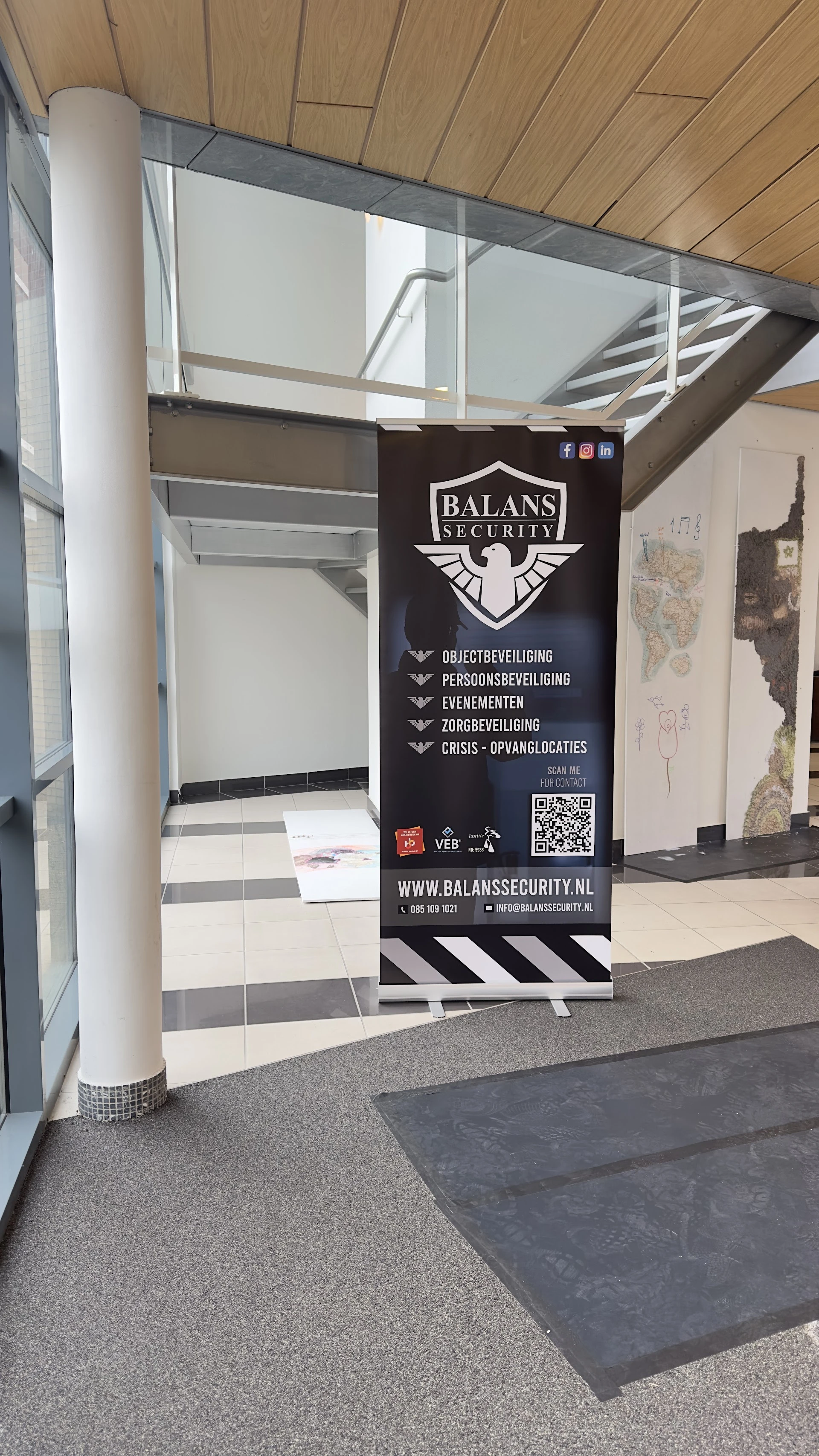 Kringloopwinkel Bij het Spoor in Rijen met tweedehands boeken, gereedschappen en huis- en inrichting