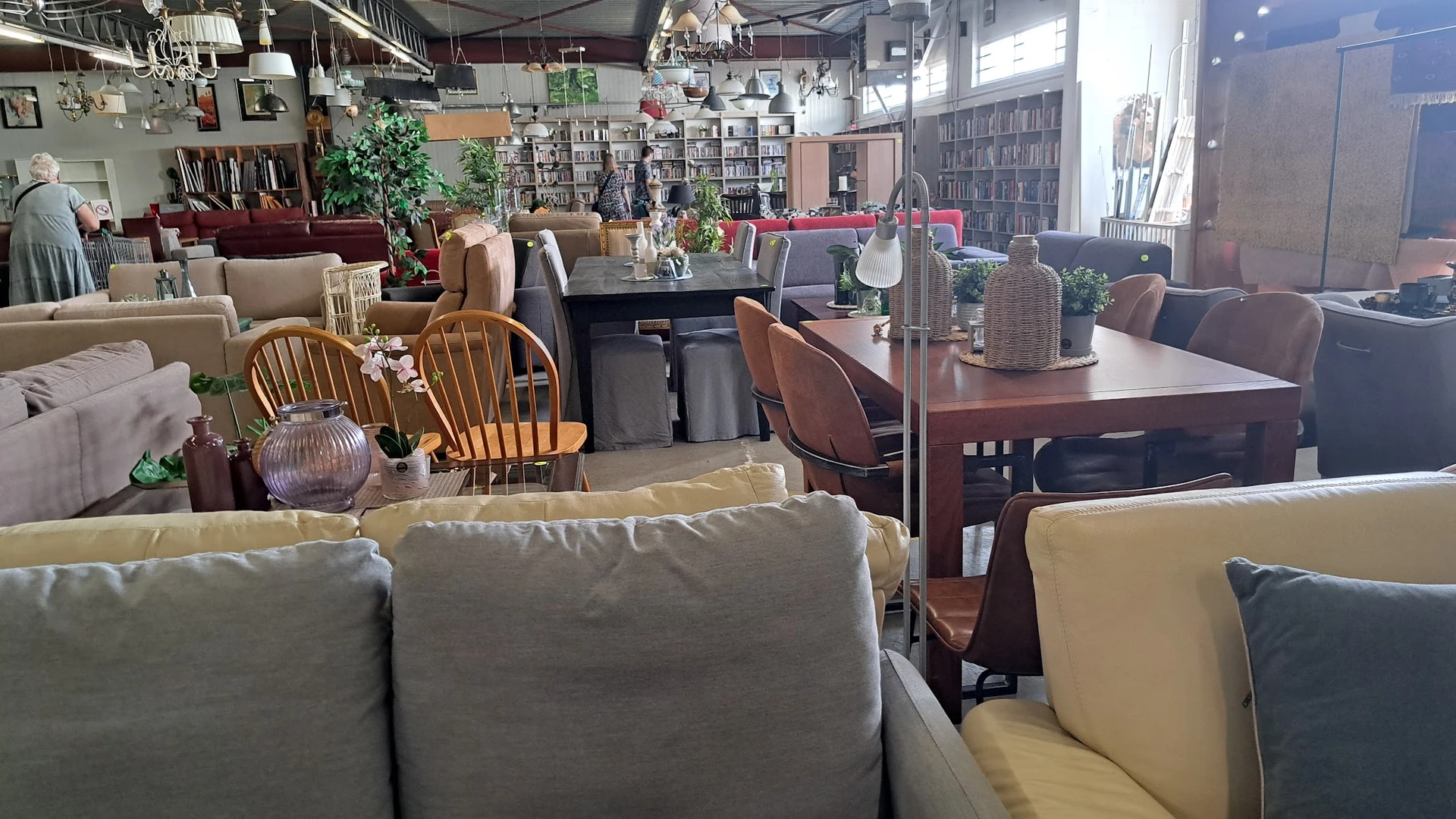 Bezoeker foto van Kringloopwinkel Cardoso in Helmond