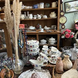 Bezoeker foto van Kringloopwinkel De Arm 247 in Utrecht