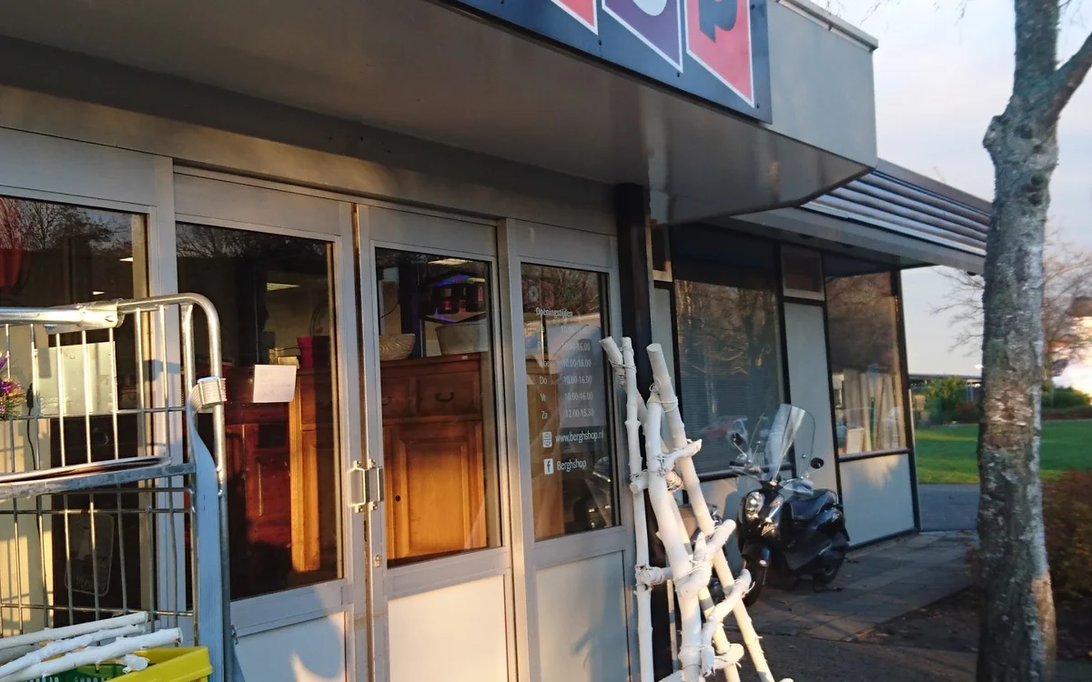 Kringloopwinkel Kringloopwinkel de Berghshop in Noordwijk