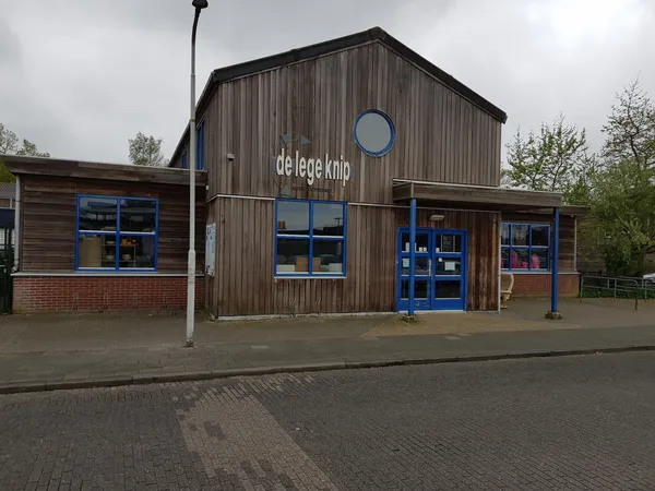 Kringloopwinkel Kringloopwinkel De Lege Knip in Heerenveen