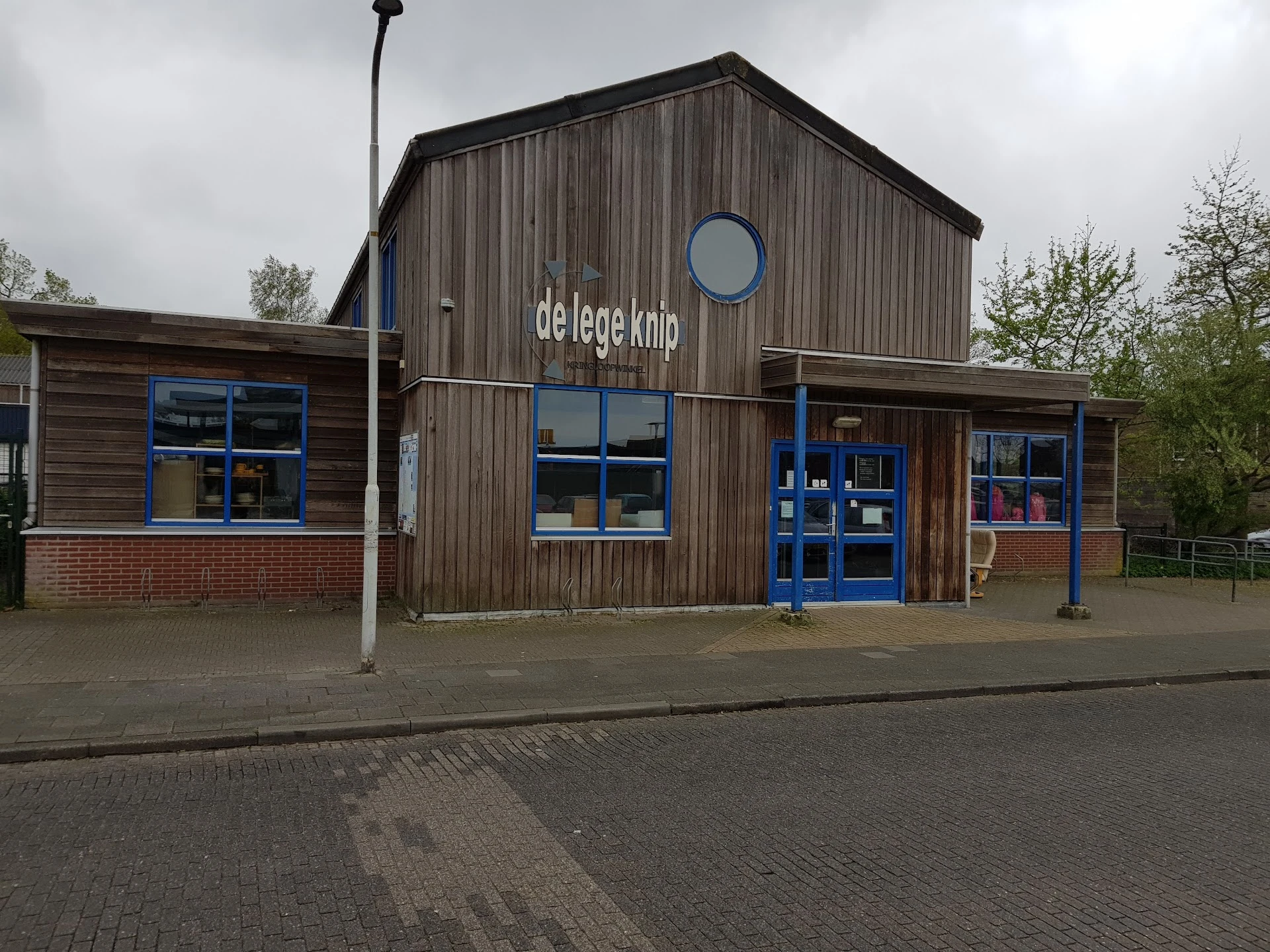 Kringloopwinkel Kringloopwinkel De Lege Knip in Heerenveen
