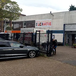 Bezoeker foto van Kringloopwinkel De Lokatie in Amsterdam