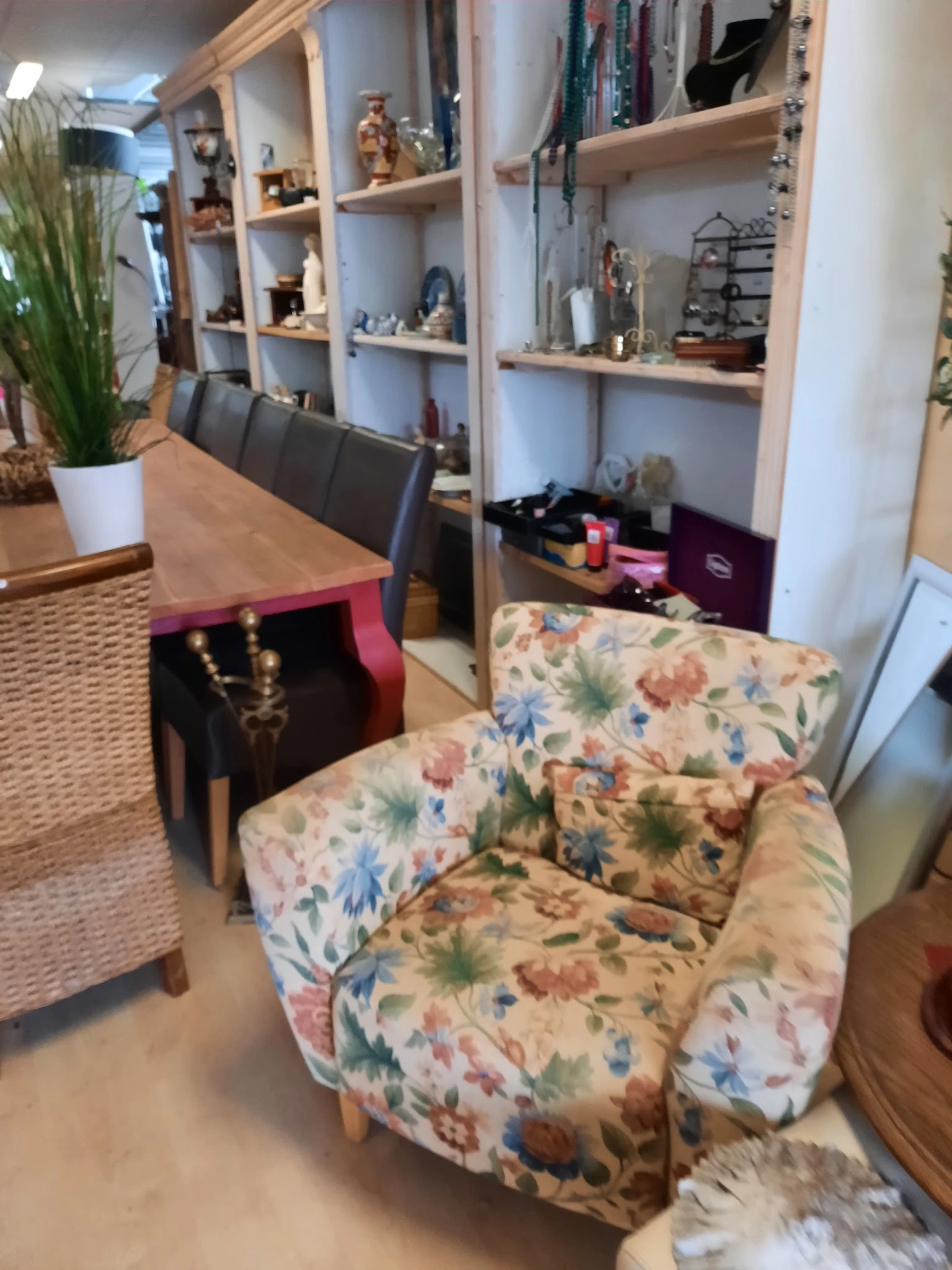 Bezoeker foto van Kringloopwinkel De Spoorwissel in Beilen