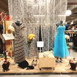 Bezoeker foto van Kringloopwinkel De Waar in Emmen