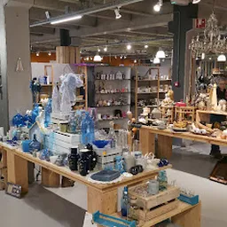 Bezoeker foto van Kringloopwinkel De Waar in Emmen