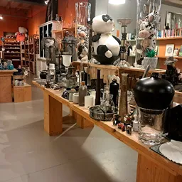 Bezoeker foto van Kringloopwinkel De Waar in Emmen