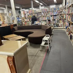 Bezoeker foto van Kringloopwinkel De Waarde in Utrecht