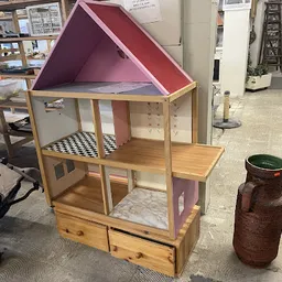 Bezoeker foto van Kringloopwinkel De Waarde in Utrecht