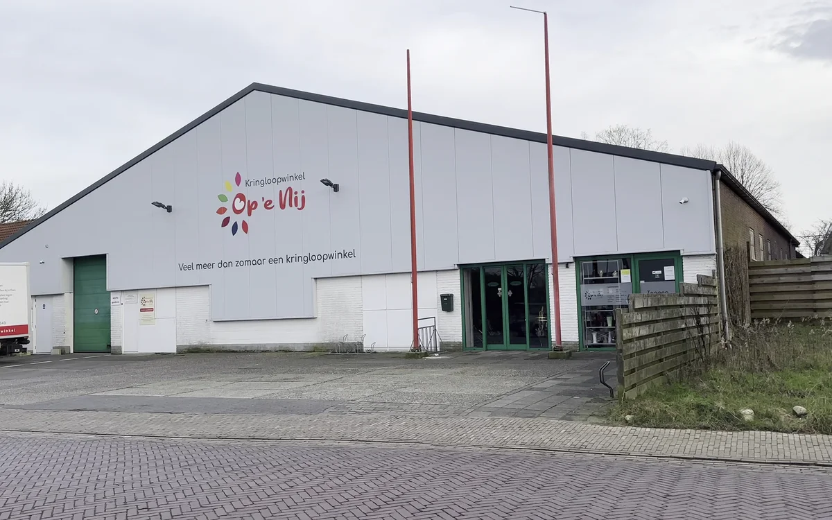 Kringloopwinkel Kringloopwinkel Eigenweiss in Koudum