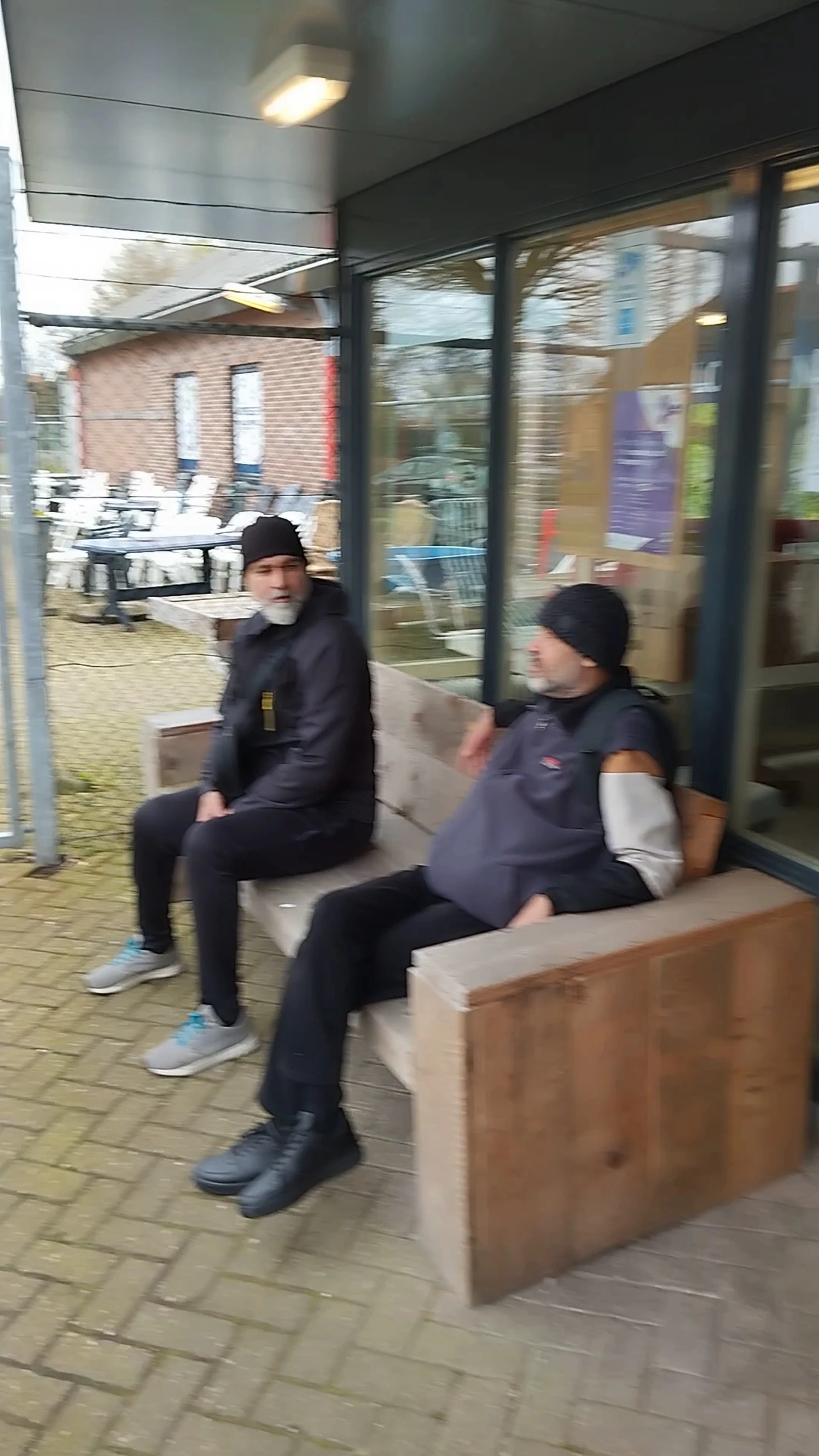 Kringloopwinkel en werkplaats Verderest in Budel met tweedehands boeken, cds en gereedschappen