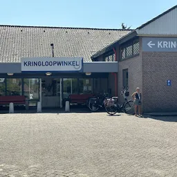 Bezoeker foto van Kringloopwinkel en werkplaats Verderest in Budel