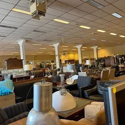 Bezoeker foto van Kringloopwinkel en werkplaats Verderest in Budel