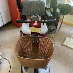 Bezoeker foto van Kringloopwinkel ErZitLigtIetsBijWa in Ewijk