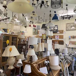 Bezoeker foto van Kringloopwinkel ErZitLigtIetsBijWa in Ewijk