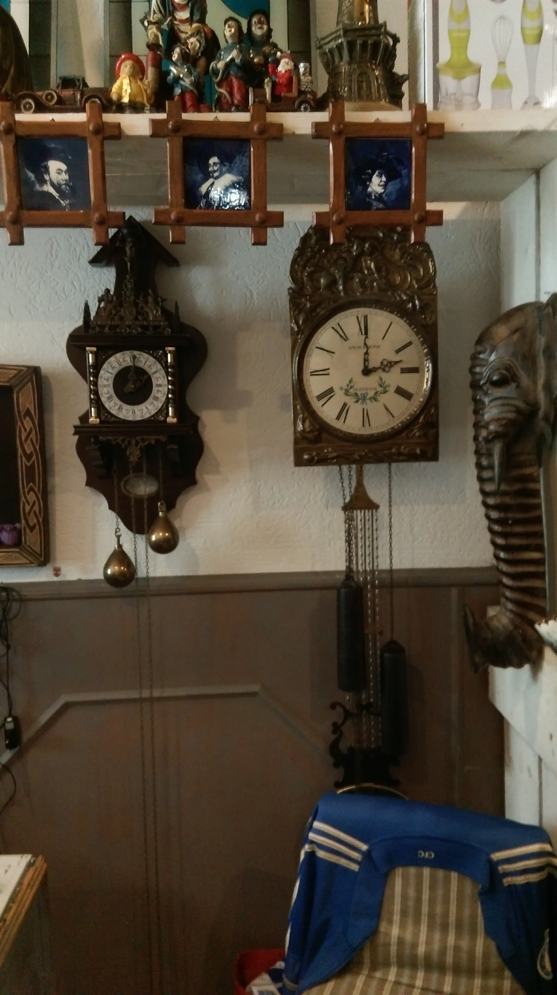 Kringloopwinkel Gi-Cycle in Rotterdam met tweedehands boeken, huis- en inrichting en kleding