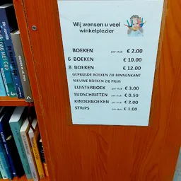 Bezoeker foto van Kringloopwinkel Gouda | 5500 m2 winkelruimte | woningontruiming | woning leegruimen | opbrengst naar Stg...