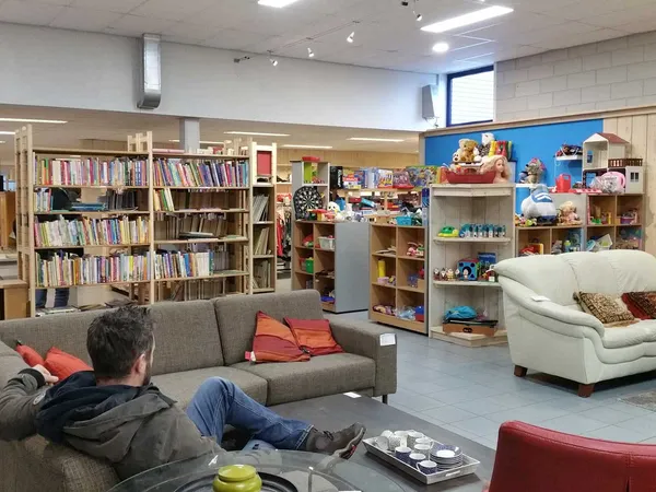 Kringloopwinkel in Hazerswoude-Rijndijk