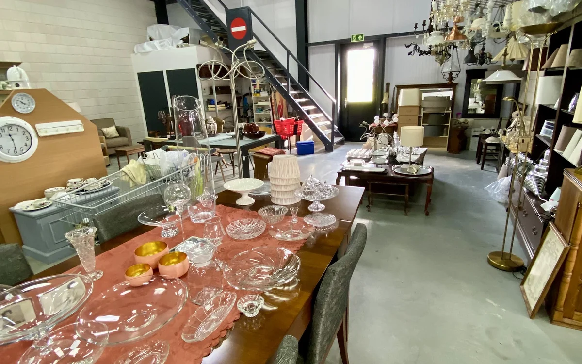 Kringloopwinkel Kringloopwinkel het goede doel in Brakel