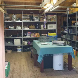 Kringloopwinkel HMV Holten in Holten met tweedehands boeken, cd's en huis- en inrichting