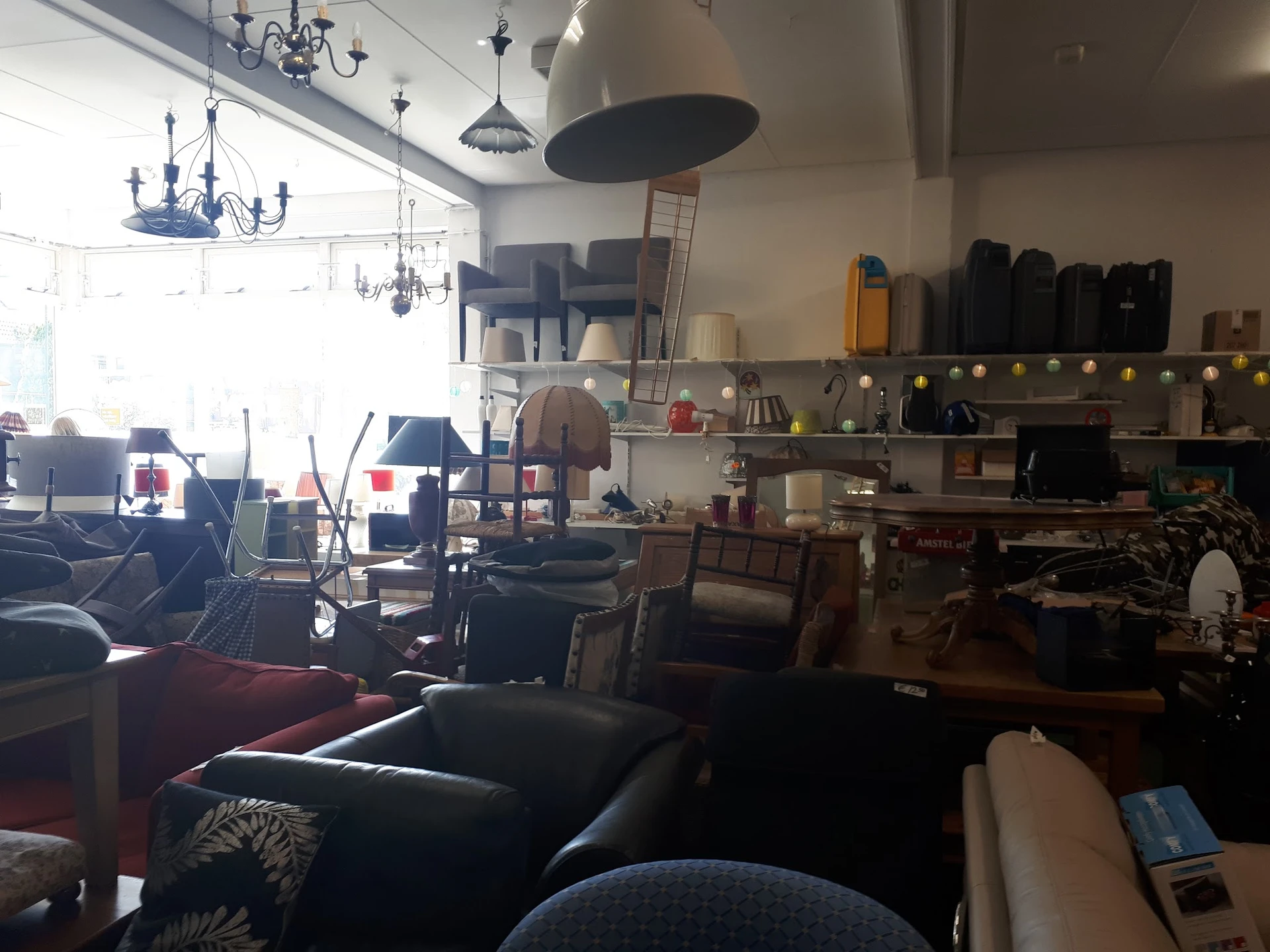 Bezoeker foto van Kringloopwinkel Huizen in Huizen