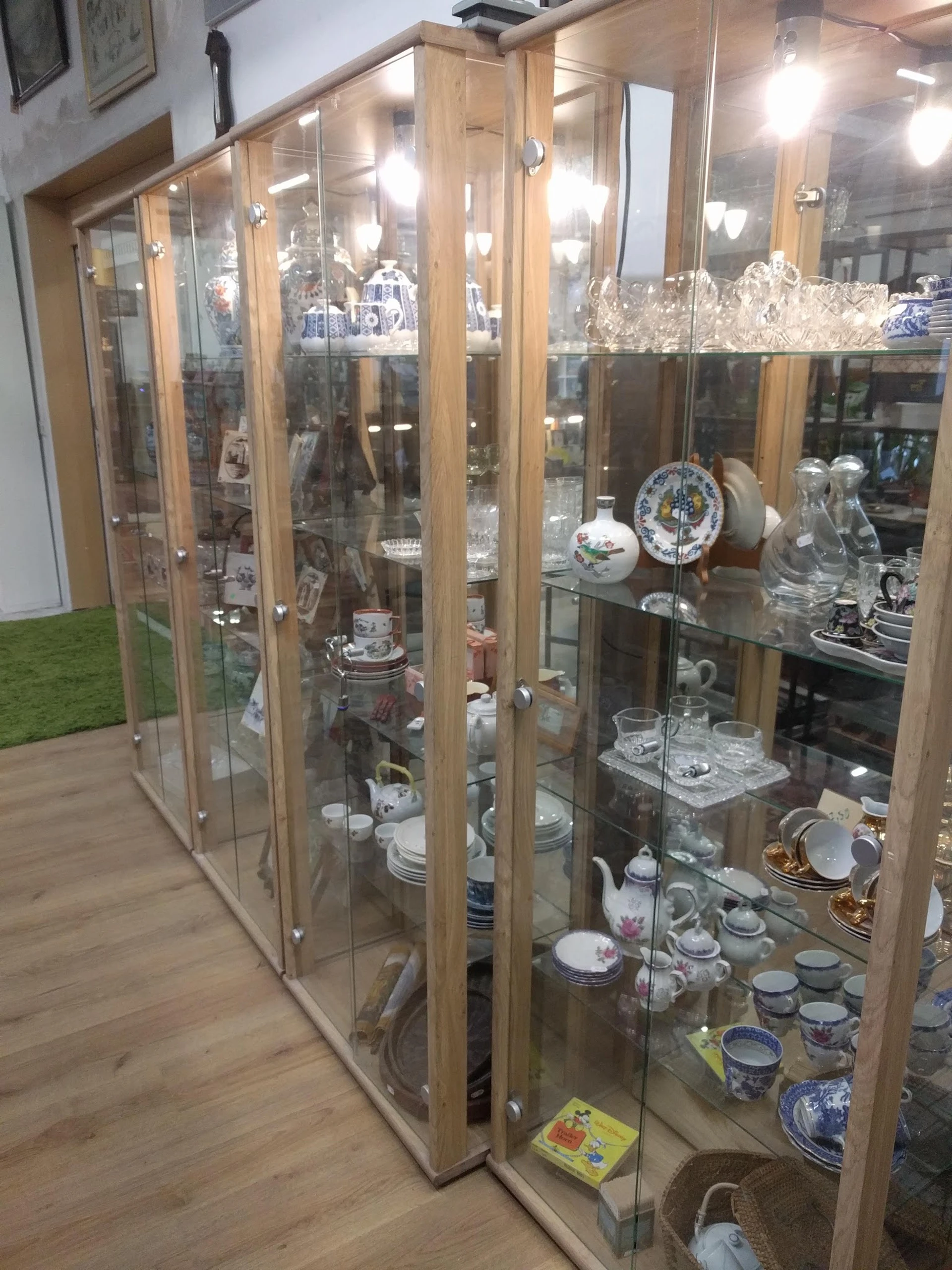Bezoeker foto van Kringloopwinkel Leiderdorp in Leiderdorp
